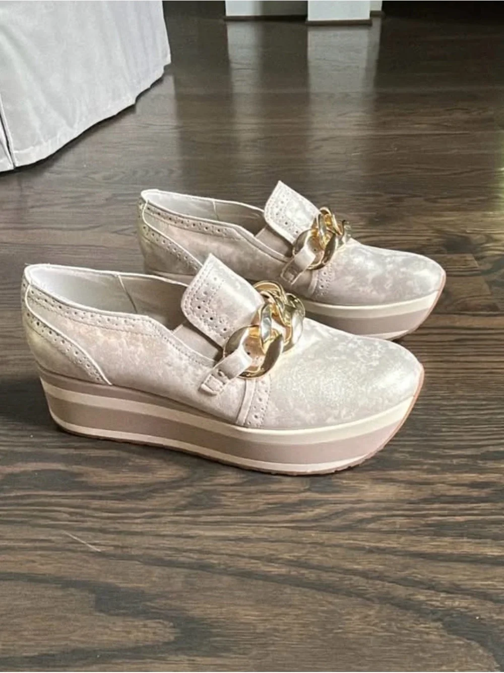 Dolce Vita Cream Platform Slip-On Loafers with Gold Chain